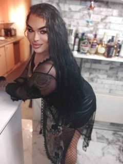 Trans Lola - 3. fotó 