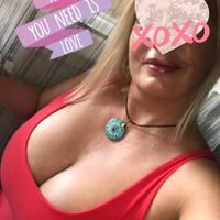 Bony formás milf - 6. fotó 